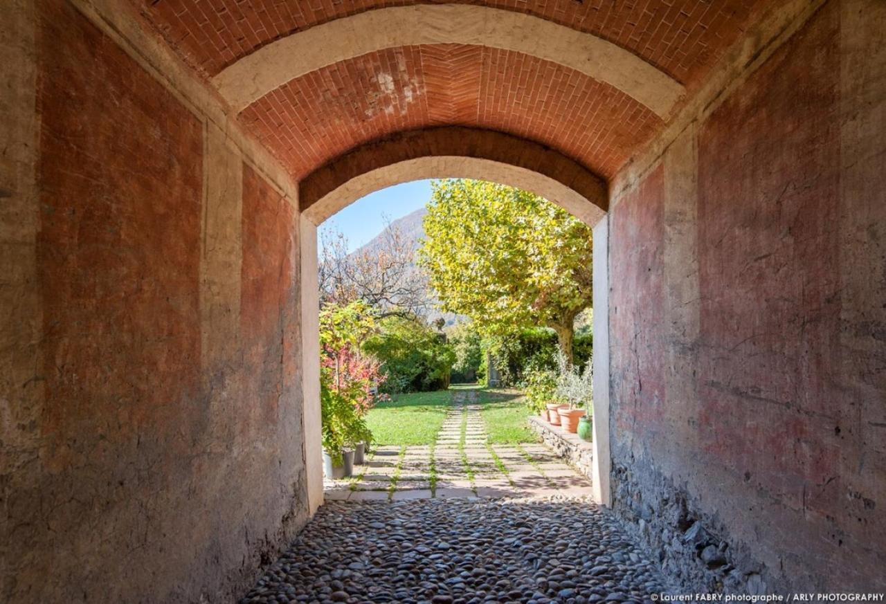 Gite Du Porche Saint-Jean-de-la-Porte Экстерьер фото